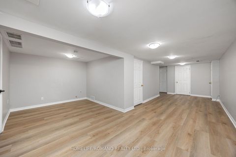 Photo 27 at 36 Brougham Drive, East Woodbridge, Vaughan