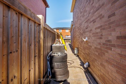 Photo 35 at 36 Brougham Drive, East Woodbridge, Vaughan