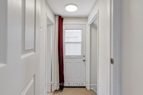 Photo 30 at 742 Beman Drive, Leslie Valley, Newmarket
