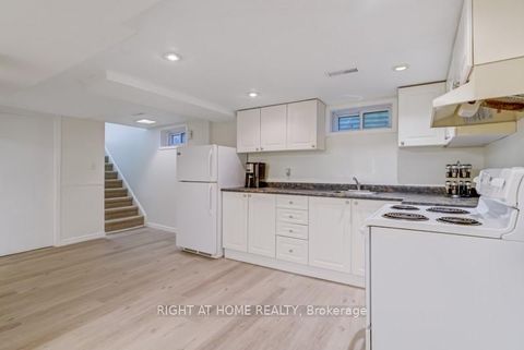 Photo 35 at 742 Beman Drive, Leslie Valley, Newmarket