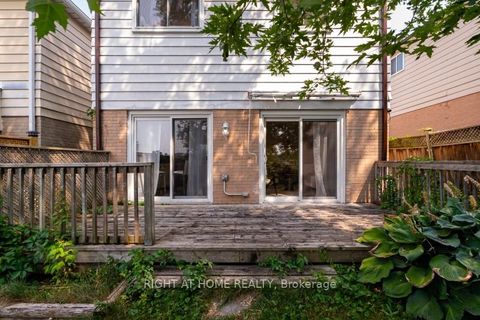 Photo 39 at 742 Beman Drive, Leslie Valley, Newmarket