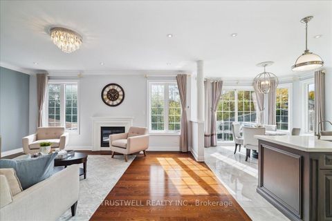 Photo 7 at 1 Mccombe Lane, Patterson, Vaughan