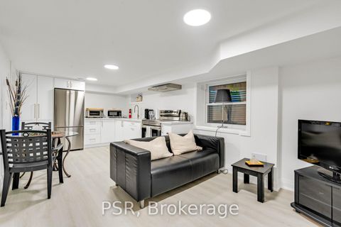 Photo 21 at 101 Clifton Road, Moore Park, Toronto