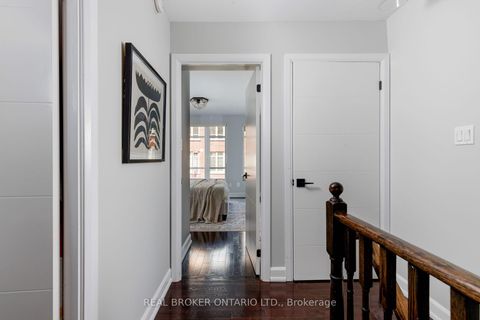 Photo 11 at 146 - 35 Elsie Lane, Junction, Toronto