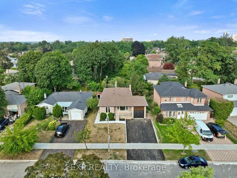 Photo 4 at 5 Midcroft Drive, Malvern West, Toronto