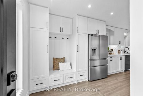 Photo 8 at 5 Midcroft Drive, Malvern West, Toronto