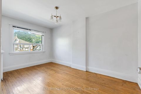 Photo 15 at 19 Lessard Avenue, Lambton Baby Point, Toronto Photo 15 at 19 Lessard Avenue, Lambton Baby Point, Toronto