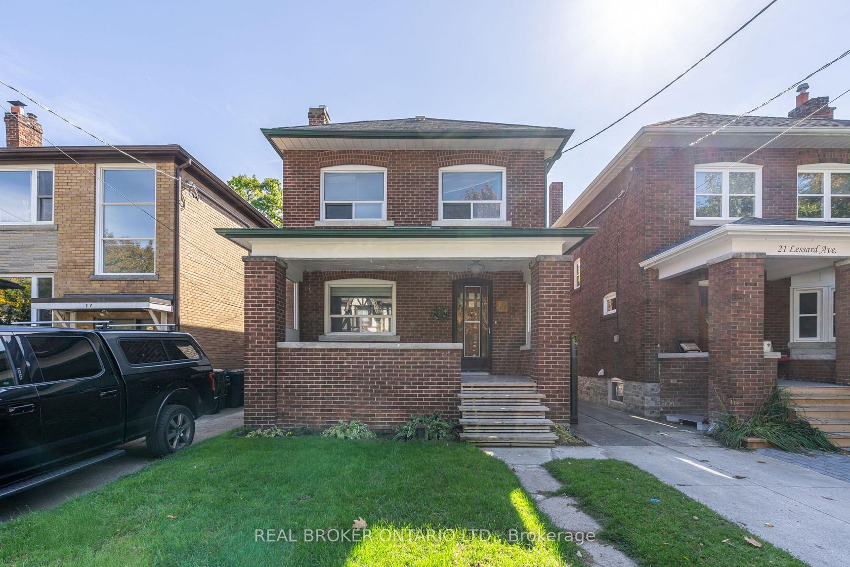 19 Lessard Avenue, Lambton Baby Point, Toronto photo number 2 19 Lessard Avenue, Lambton Baby Point, Toronto photo number 2