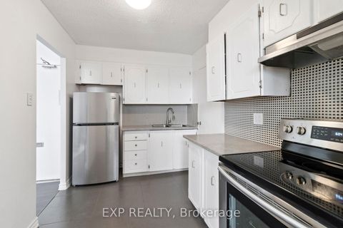 Photo 12 at 1101 - 5 Parkway Forest Drive, Henry Farm, Toronto