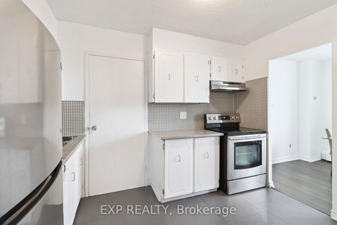 Photo 13 at 1101 - 5 Parkway Forest Drive, Henry Farm, Toronto