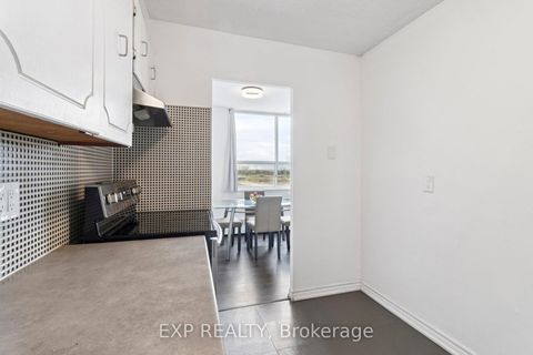 Photo 15 at 1101 - 5 Parkway Forest Drive, Henry Farm, Toronto