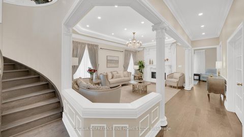 Photo 8 at 6 Orwell Drive, Vellore Village, Vaughan