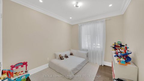 Photo 35 at 6 Orwell Drive, Vellore Village, Vaughan
