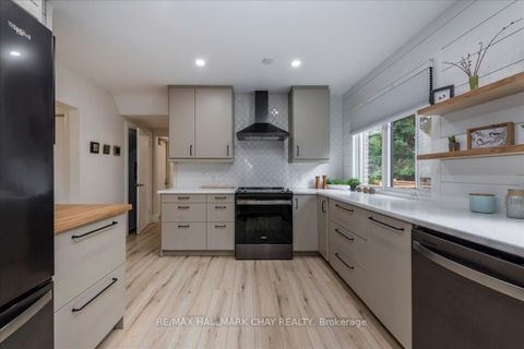 Photo 14 at 56 Marshall Street, Allandale Centre, Barrie