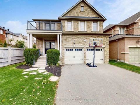 Photo 2 at 44 Rivermill Crescent, Patterson, Vaughan