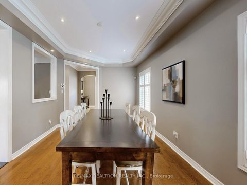 Photo 10 at 44 Rivermill Crescent, Patterson, Vaughan