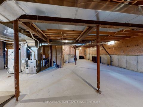 Photo 45 at 44 Rivermill Crescent, Patterson, Vaughan