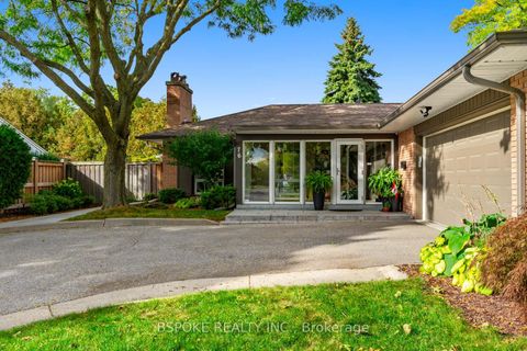 Photo 4 at 76 Princess Margaret Boulevard, Rosethorn, Toronto