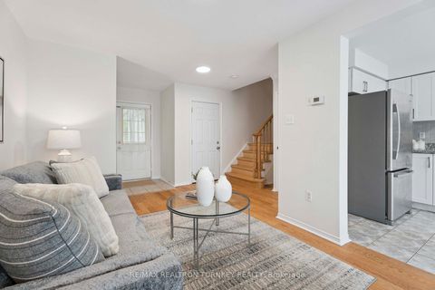 Photo 8 at 83 Pickett Crescent, Painswick North, Barrie Photo 8 at 83 Pickett Crescent, Painswick North, Barrie