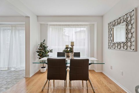 Photo 13 at 83 Pickett Crescent, Painswick North, Barrie