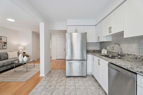 Photo 17 at 83 Pickett Crescent, Painswick North, Barrie