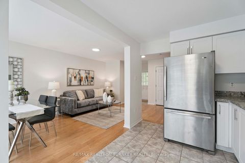 Photo 18 at 83 Pickett Crescent, Painswick North, Barrie