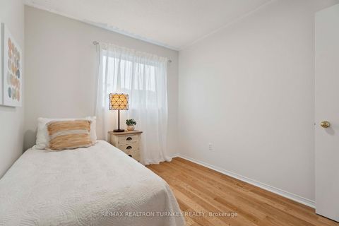 Photo 26 at 83 Pickett Crescent, Painswick North, Barrie