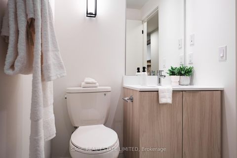 Photo 10 at 204 - 123 Portland Street, Waterfront Communities C1, Toronto