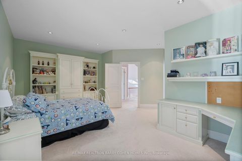 Photo 16 at 19 Vernham Avenue, Windfields, Toronto Photo 16 at 19 Vernham Avenue, Windfields, Toronto