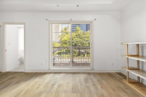 Photo 13 at 205 - 205 Wellesley Street E, South St. James Town, Toronto