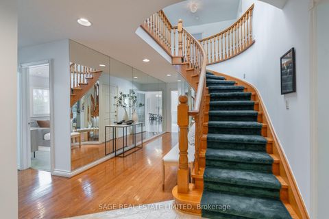 Photo 10 at 172 Burnhamthorpe Road, City Centre West, Toronto