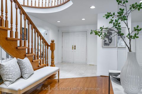 Photo 11 at 172 Burnhamthorpe Road, City Centre West, Toronto