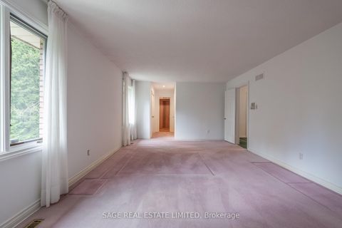 Photo 34 at 172 Burnhamthorpe Road, City Centre West, Toronto