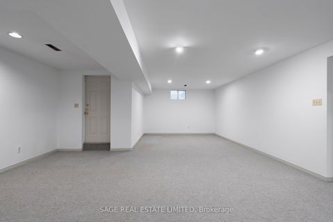 Photo 49 at 172 Burnhamthorpe Road, City Centre West, Toronto