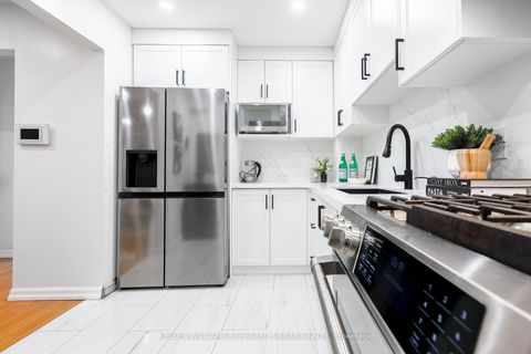 Photo 13 at 84 Lowry Square, Malvern, Toronto