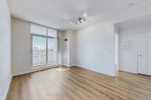 Photo 6 at 615 - 18 Kenaston Gardens, Bayview Village, Toronto