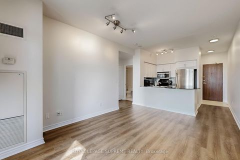 Photo 10 at 615 - 18 Kenaston Gardens, Bayview Village, Toronto