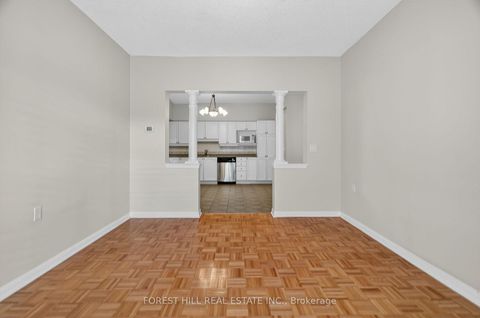 Photo 11 at 115 - 2500 Rutherford Road, Maple, Vaughan