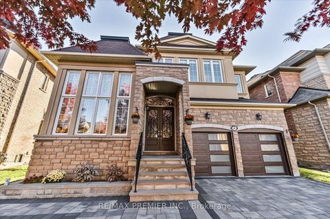 Photo 2 at 64 Heintzman Crescent, Patterson, Vaughan