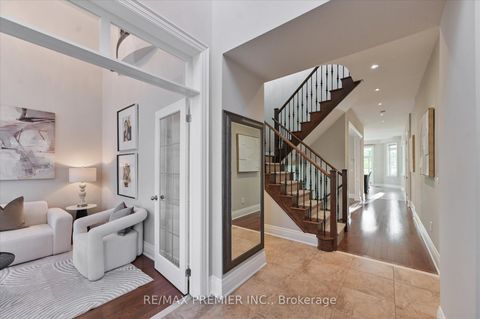 Photo 5 at 64 Heintzman Crescent, Patterson, Vaughan