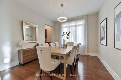 Photo 11 at 64 Heintzman Crescent, Patterson, Vaughan