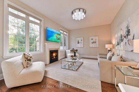 Photo 22 at 64 Heintzman Crescent, Patterson, Vaughan