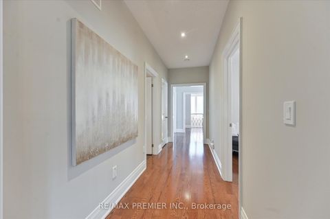 Photo 26 at 64 Heintzman Crescent, Patterson, Vaughan