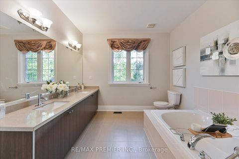 Photo 31 at 64 Heintzman Crescent, Patterson, Vaughan