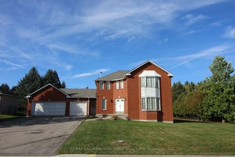 Photo 2 at 175 Treegrove Circle, Hills of St Andrew, Aurora