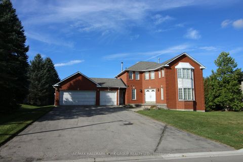 Photo 3 at 175 Treegrove Circle, Hills of St Andrew, Aurora