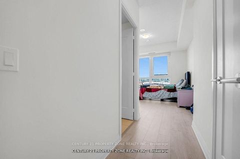 Photo 13 at 417 - 509 Dundas Street, GO Glenorchy, Oakville