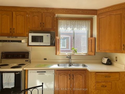 Photo 3 at 82 Cedarcrest Boulevard, Parkview, Toronto