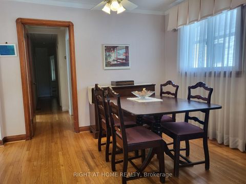 Photo 7 at 82 Cedarcrest Boulevard, Parkview, Toronto