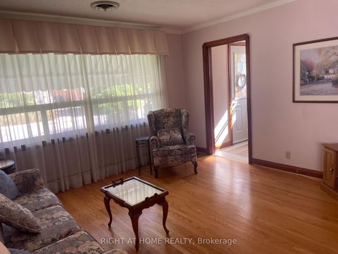 Photo 10 at 82 Cedarcrest Boulevard, Parkview, Toronto